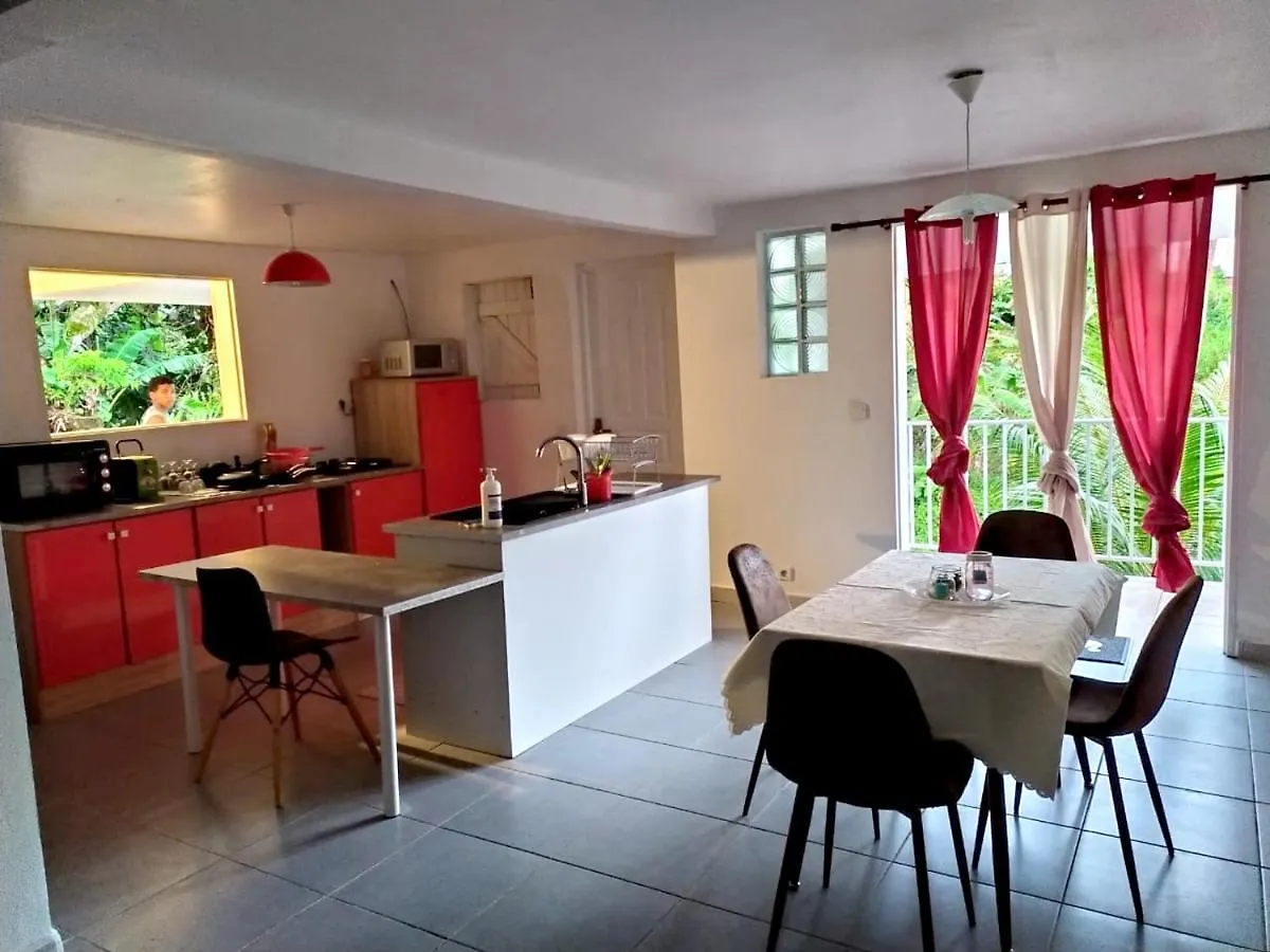 펜션 Maison De Charme A Sainte-Rose Avec Piscine Partagee